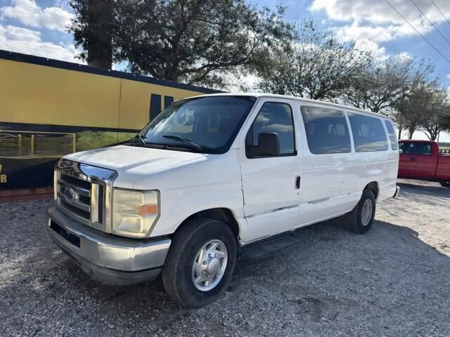2010 FORD E-350