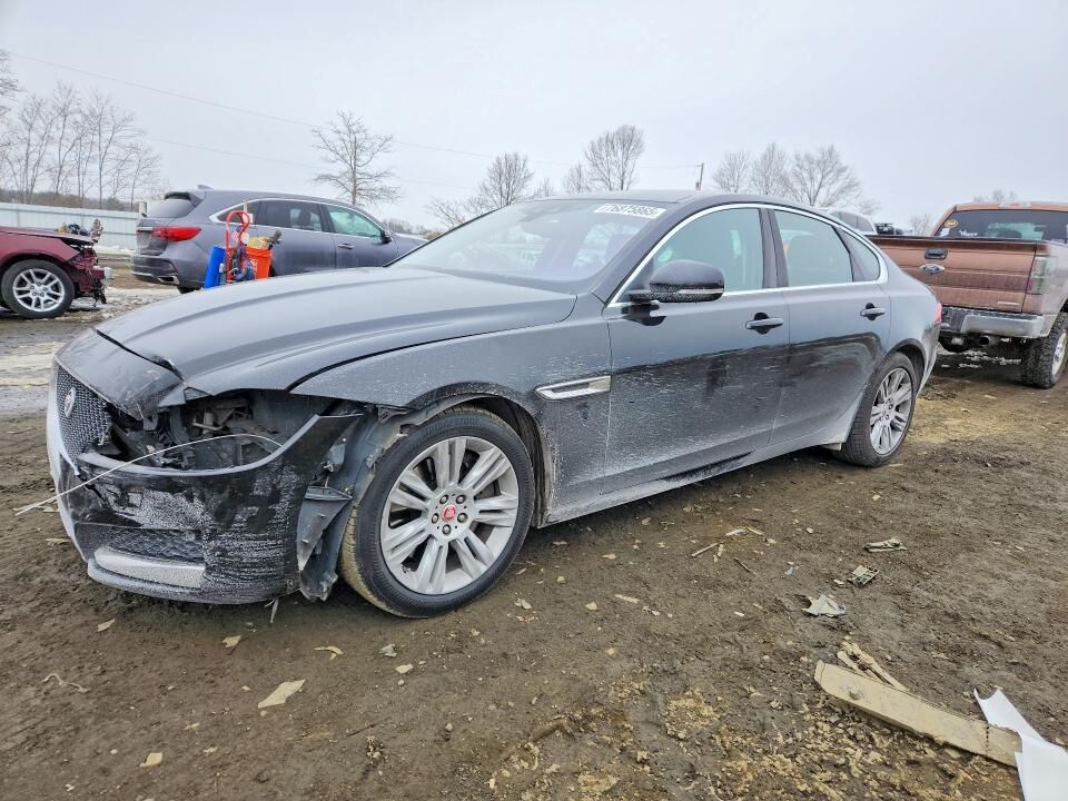 2017 JAGUAR XF