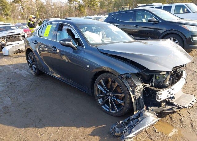 2023 LEXUS IS