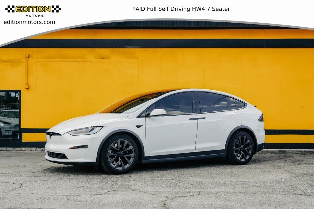 2024 TESLA Model X