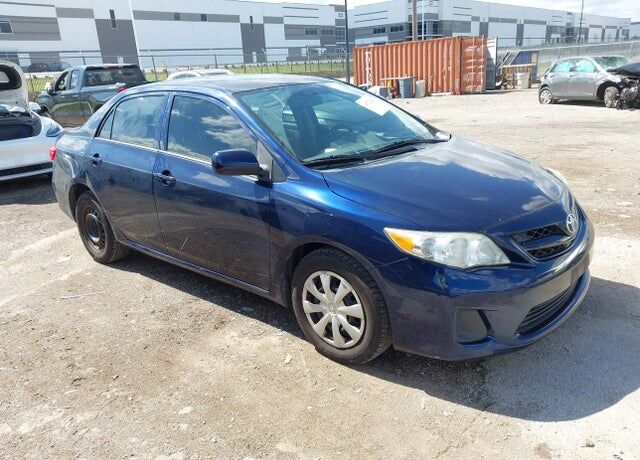 2012 TOYOTA Corolla