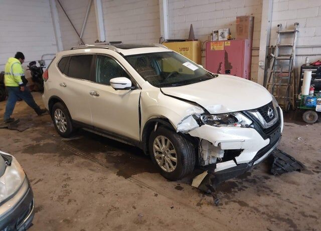 2017 NISSAN Rogue