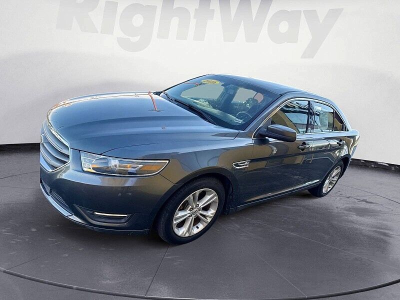 2016 FORD Taurus