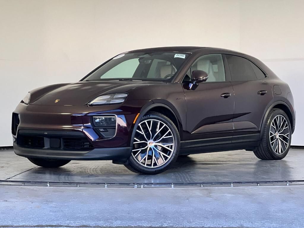 2025 PORSCHE Macan