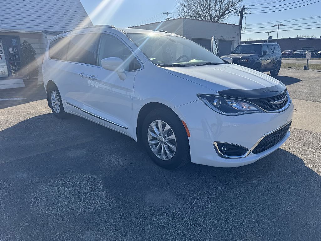 2019 CHRYSLER Pacifica