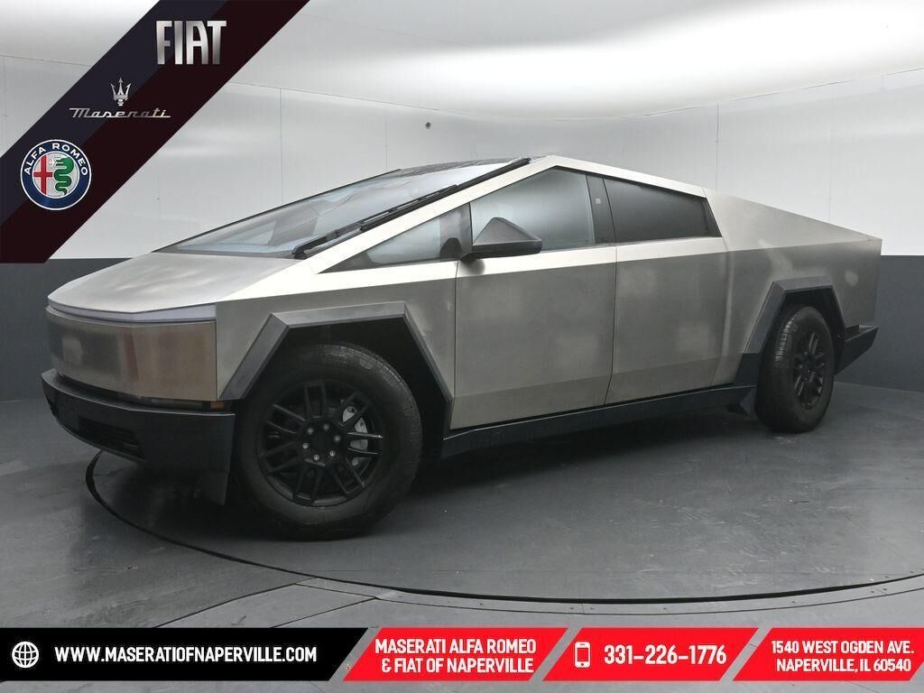 2024 TESLA Cybertruck
