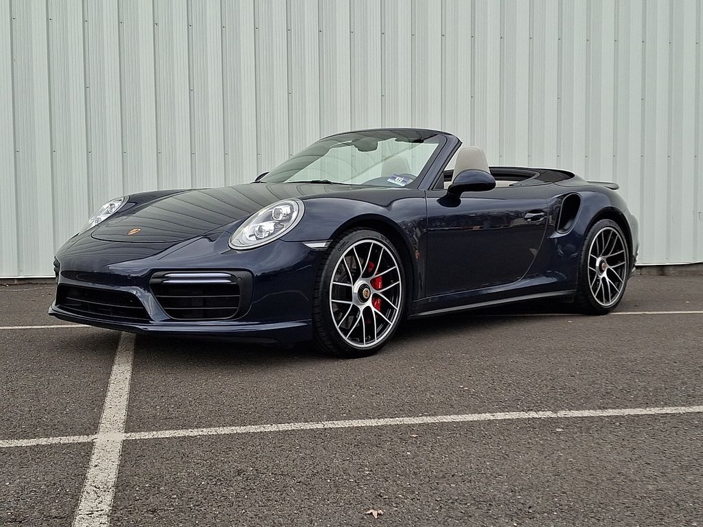 2019 PORSCHE 911