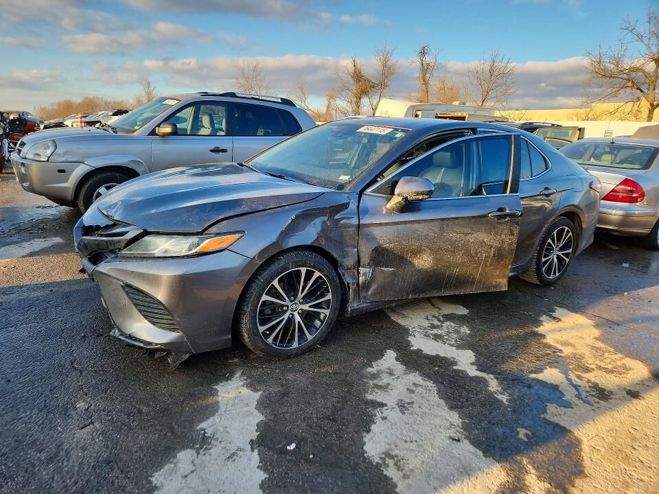2019 TOYOTA Camry