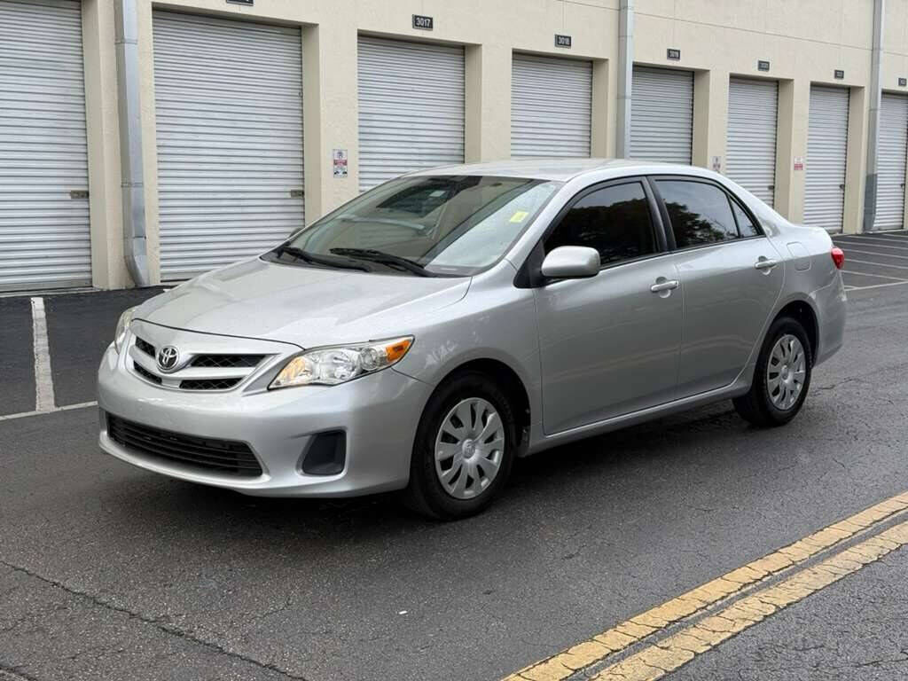 2011 TOYOTA Corolla