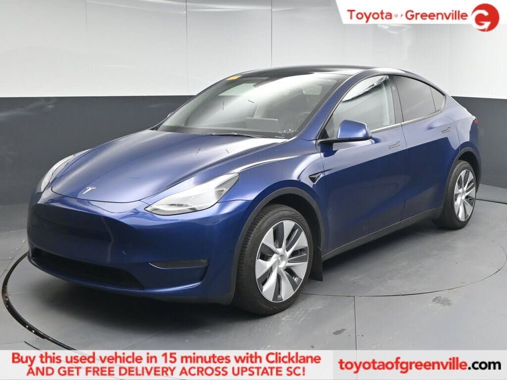2024 TESLA Model Y