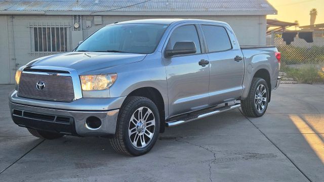 2013 TOYOTA Tundra