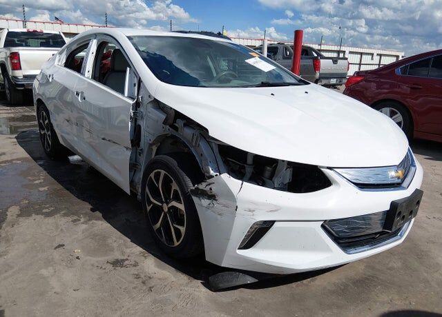 2018 CHEVROLET Volt