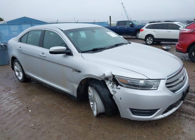 2015 FORD Taurus