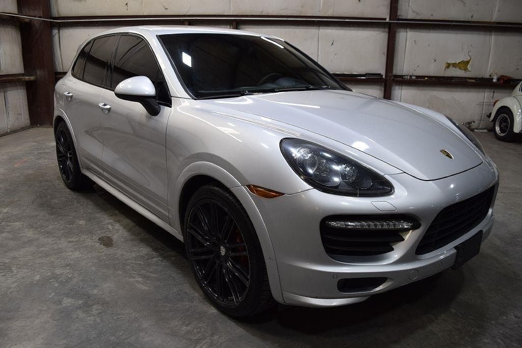 2013 PORSCHE Cayenne