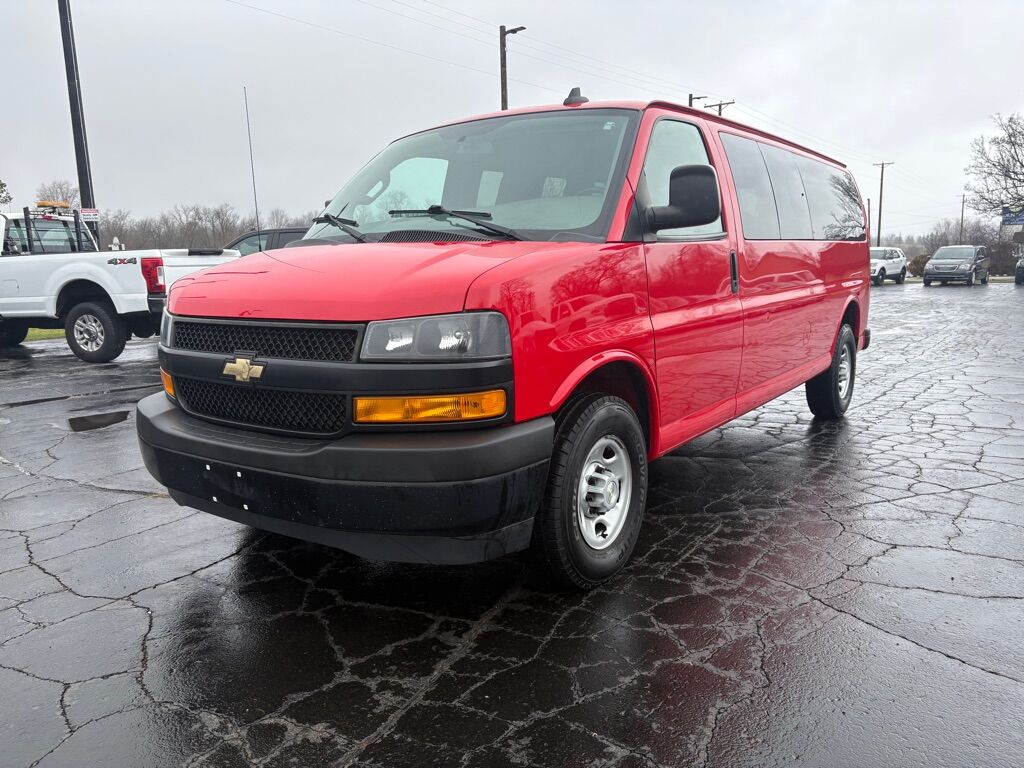 2020 CHEVROLET Express