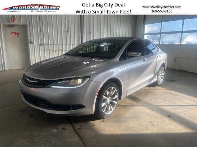 2016 CHRYSLER 200