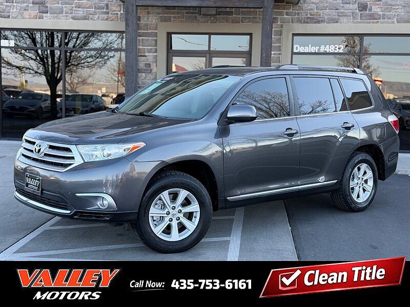 2011 TOYOTA Highlander
