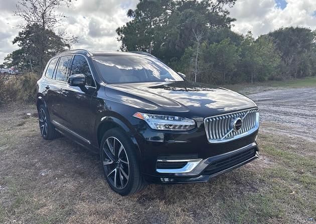 2023 VOLVO XC90
