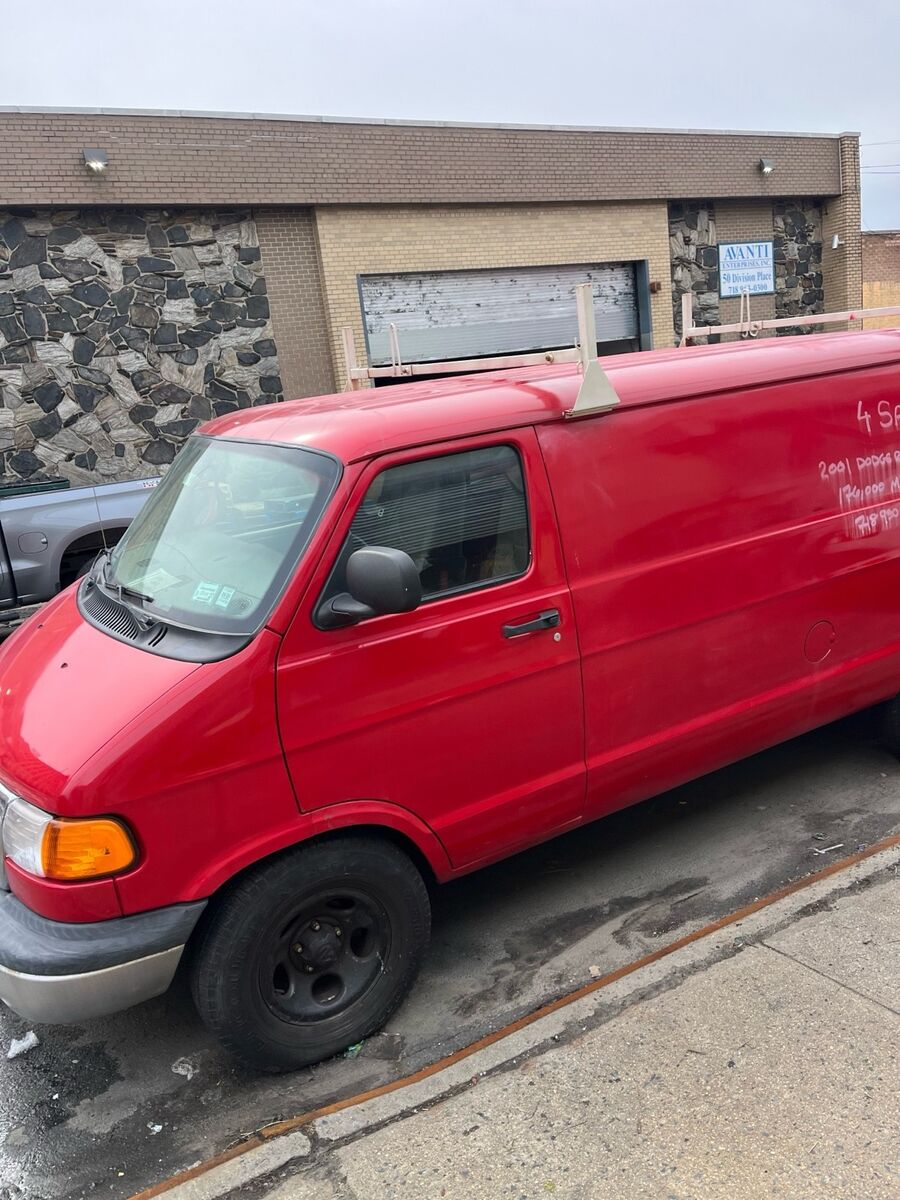 Dodge Ram Van