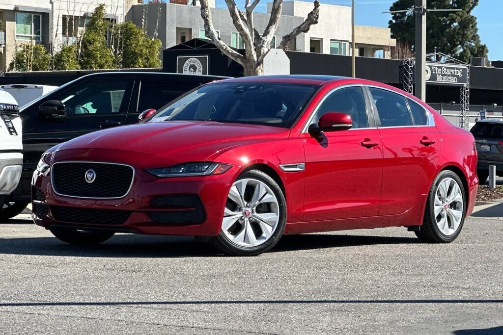 2020 JAGUAR XE