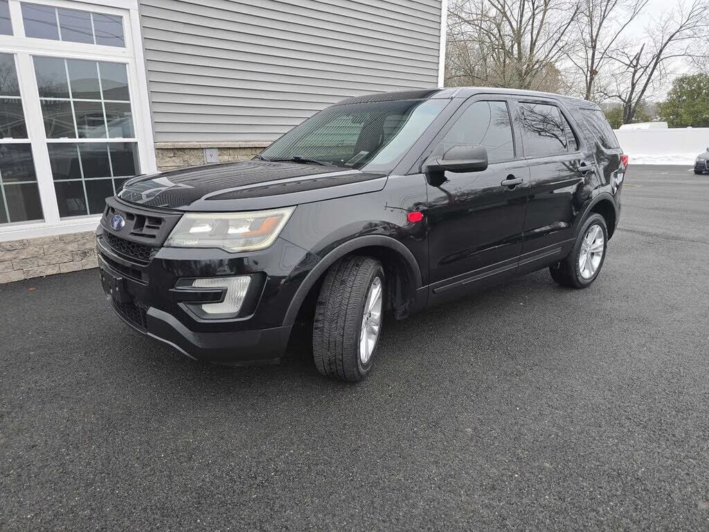 2017 FORD Explorer