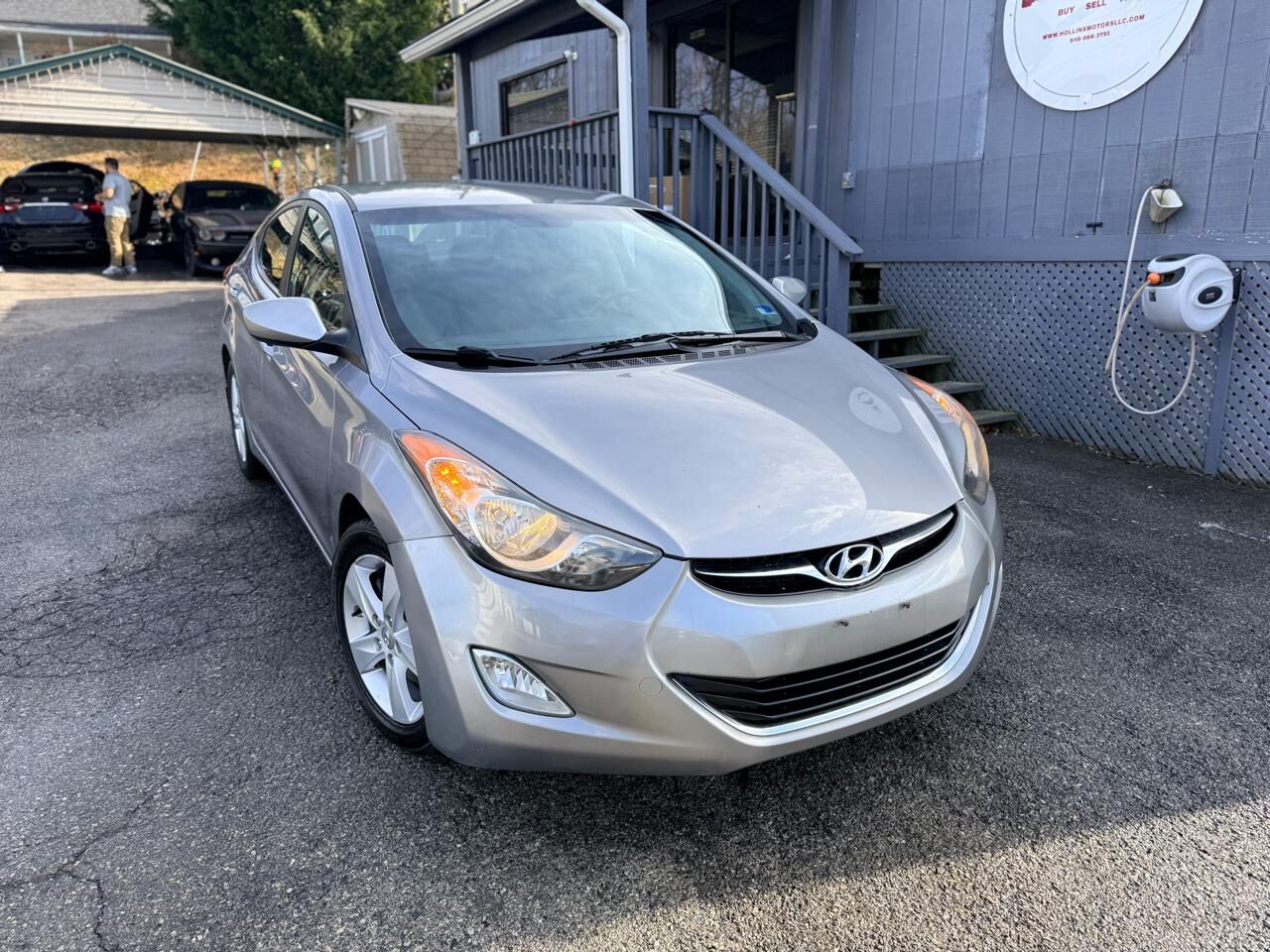 2012 HYUNDAI Elantra