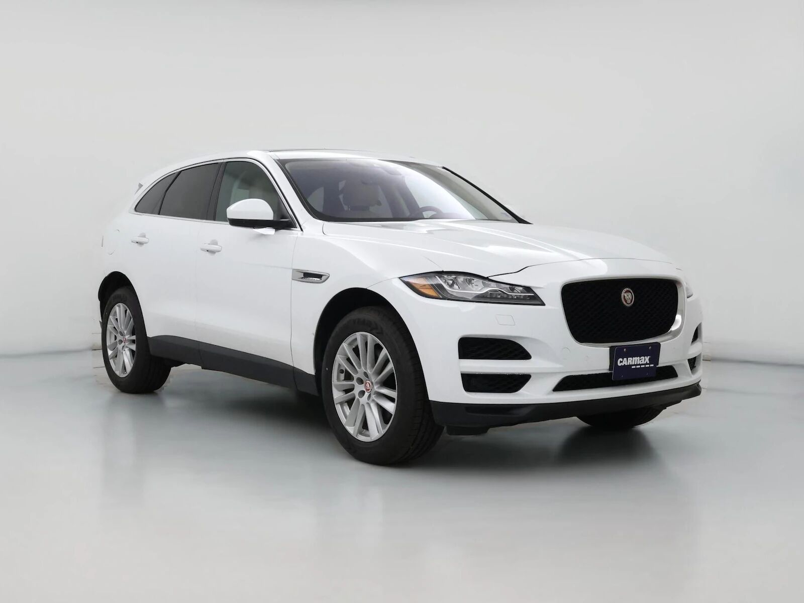 2019 JAGUAR F-Pace