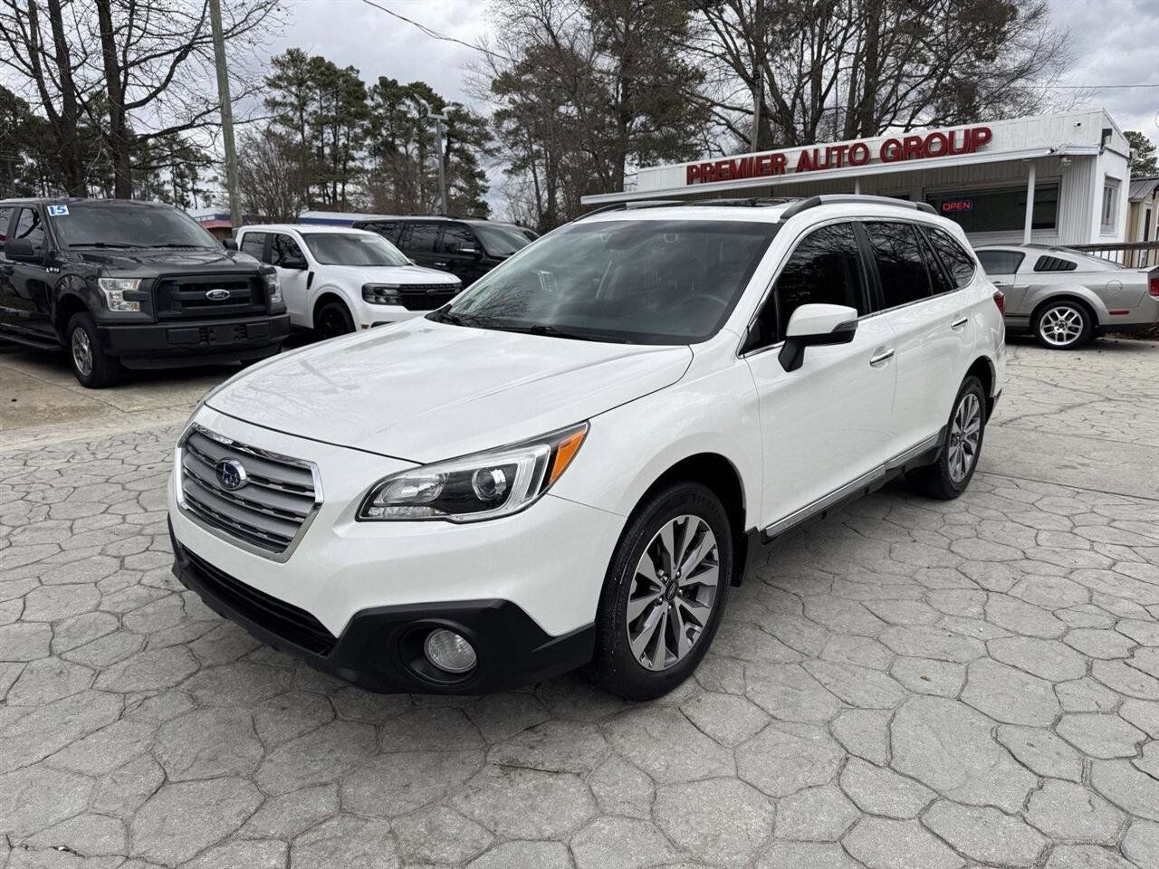 2017 SUBARU Outback