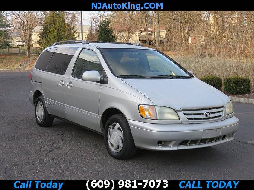 2003 TOYOTA Sienna
