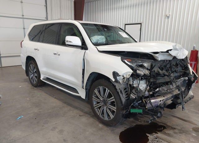 2017 LEXUS LX