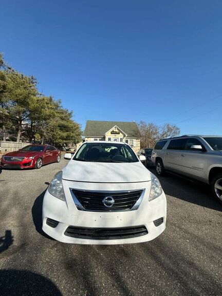2012 NISSAN Versa