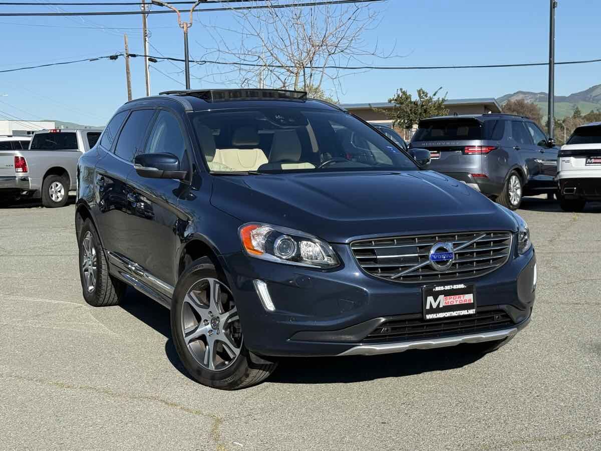 2015 VOLVO XC60