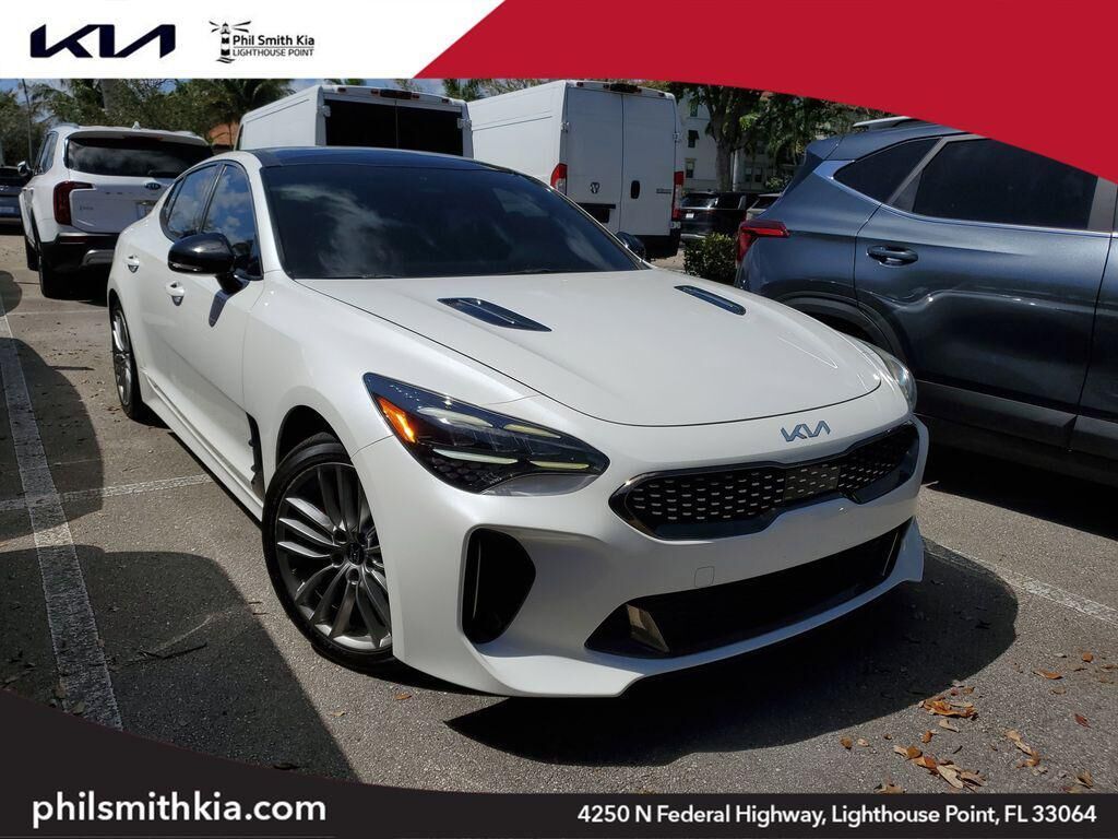 2023 KIA Stinger