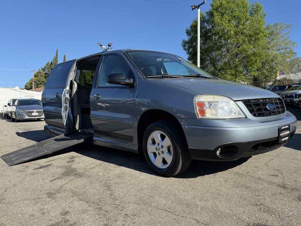 2004 FORD Freestar