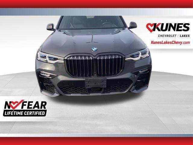 2022 BMW X7