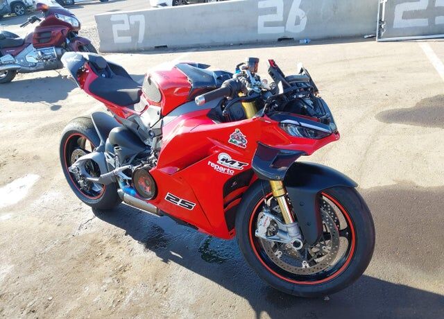 2025 DUCATI Panigale