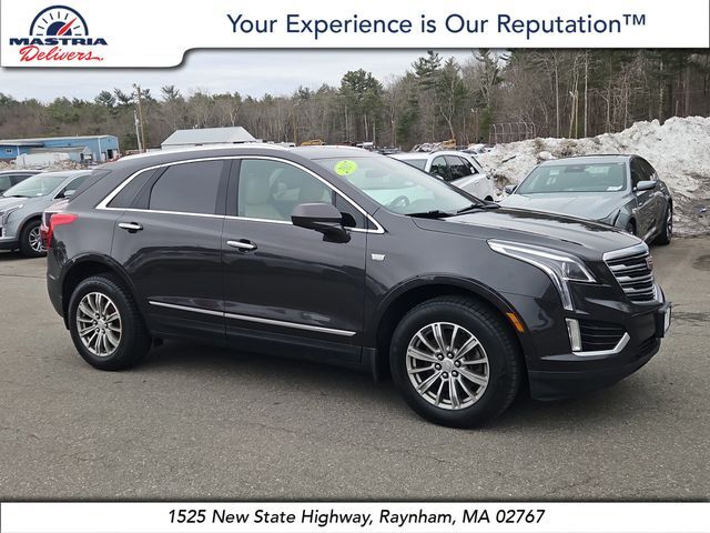 2017 CADILLAC XT5