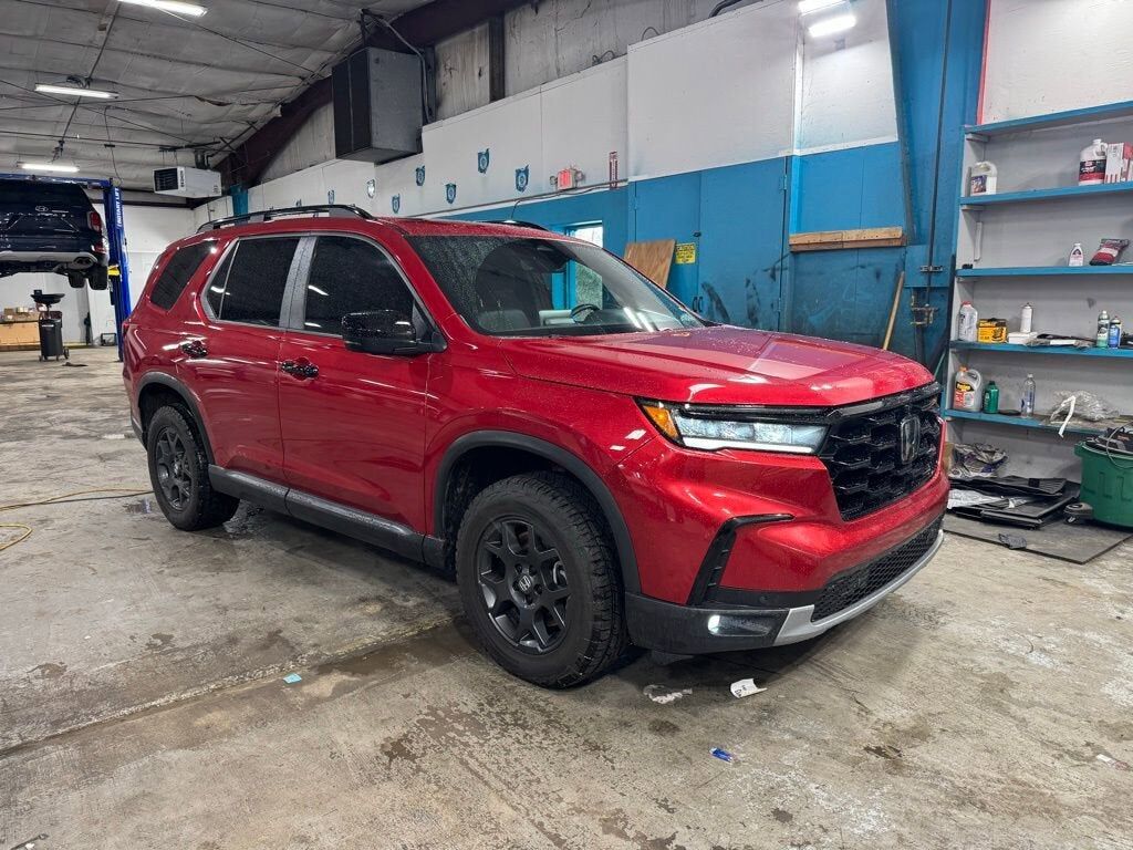2025 HONDA Pilot