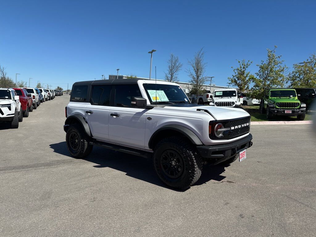 2024 FORD Bronco