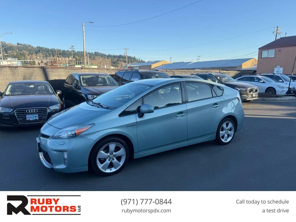 2012 TOYOTA PRIUS
