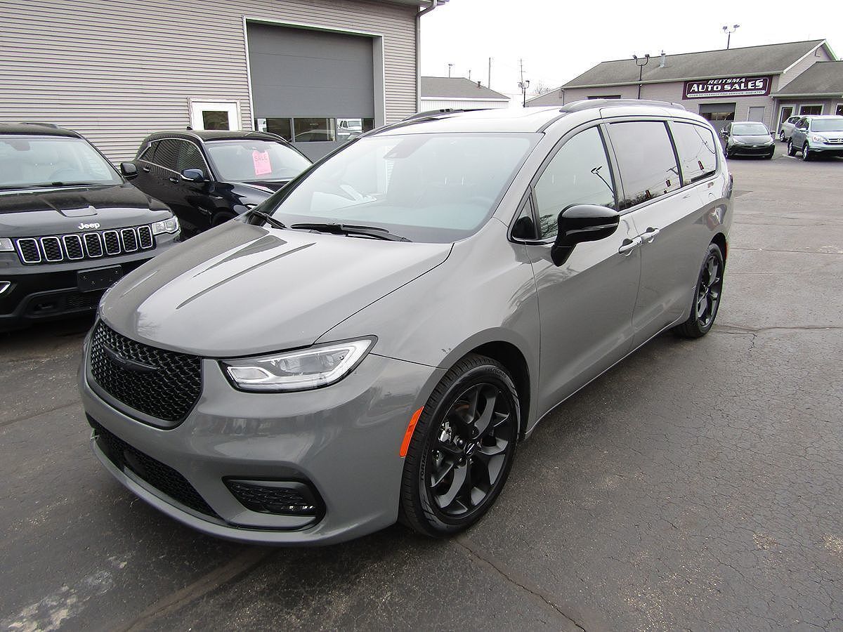 2025 CHRYSLER Pacifica