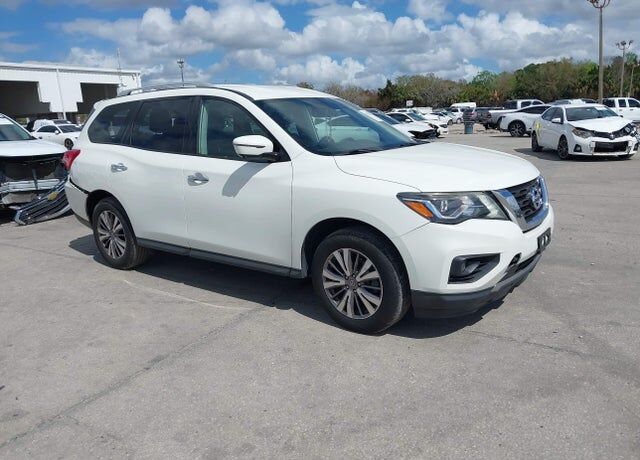 2020 NISSAN Pathfinder