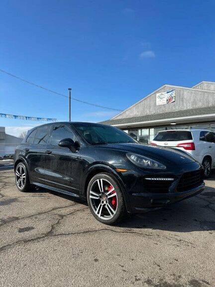 2014 PORSCHE Cayenne