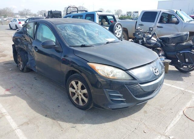 2010 MAZDA Mazda3