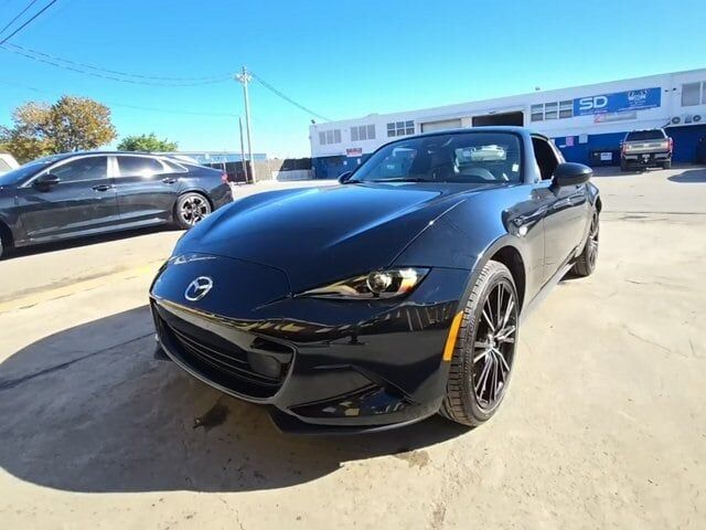 2025 MAZDA MX-5