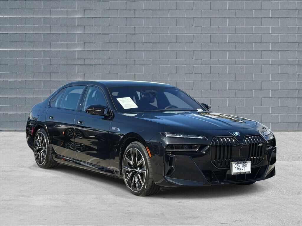 2025 BMW i7