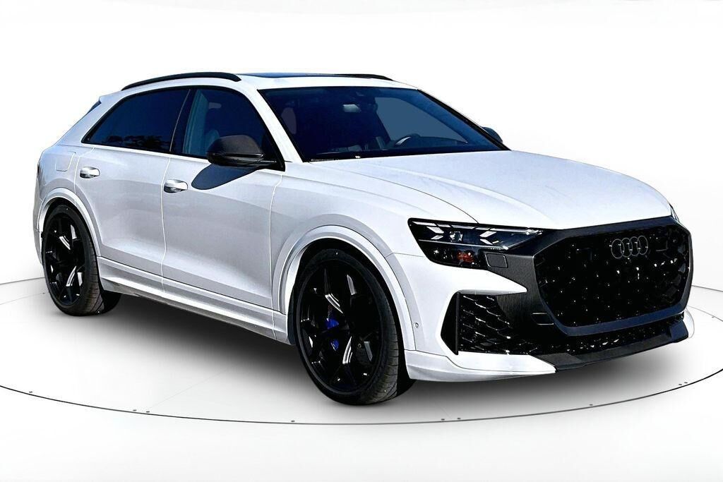 2026 AUDI RS Q8