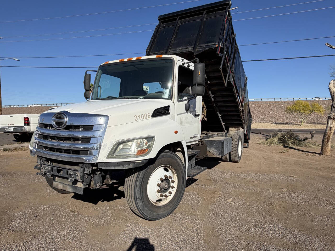 2011 HINO Incomplete Vehicle