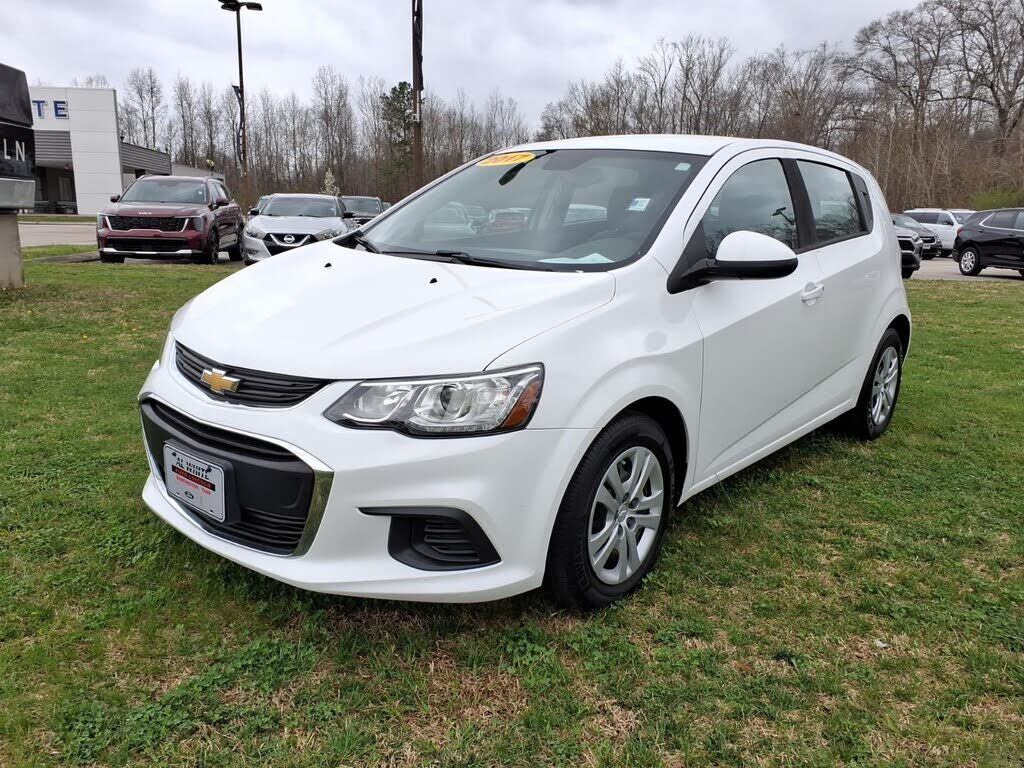 2017 CHEVROLET Sonic