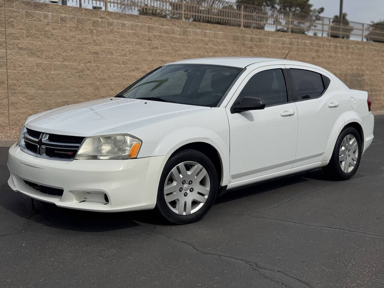 2013 DODGE Avenger